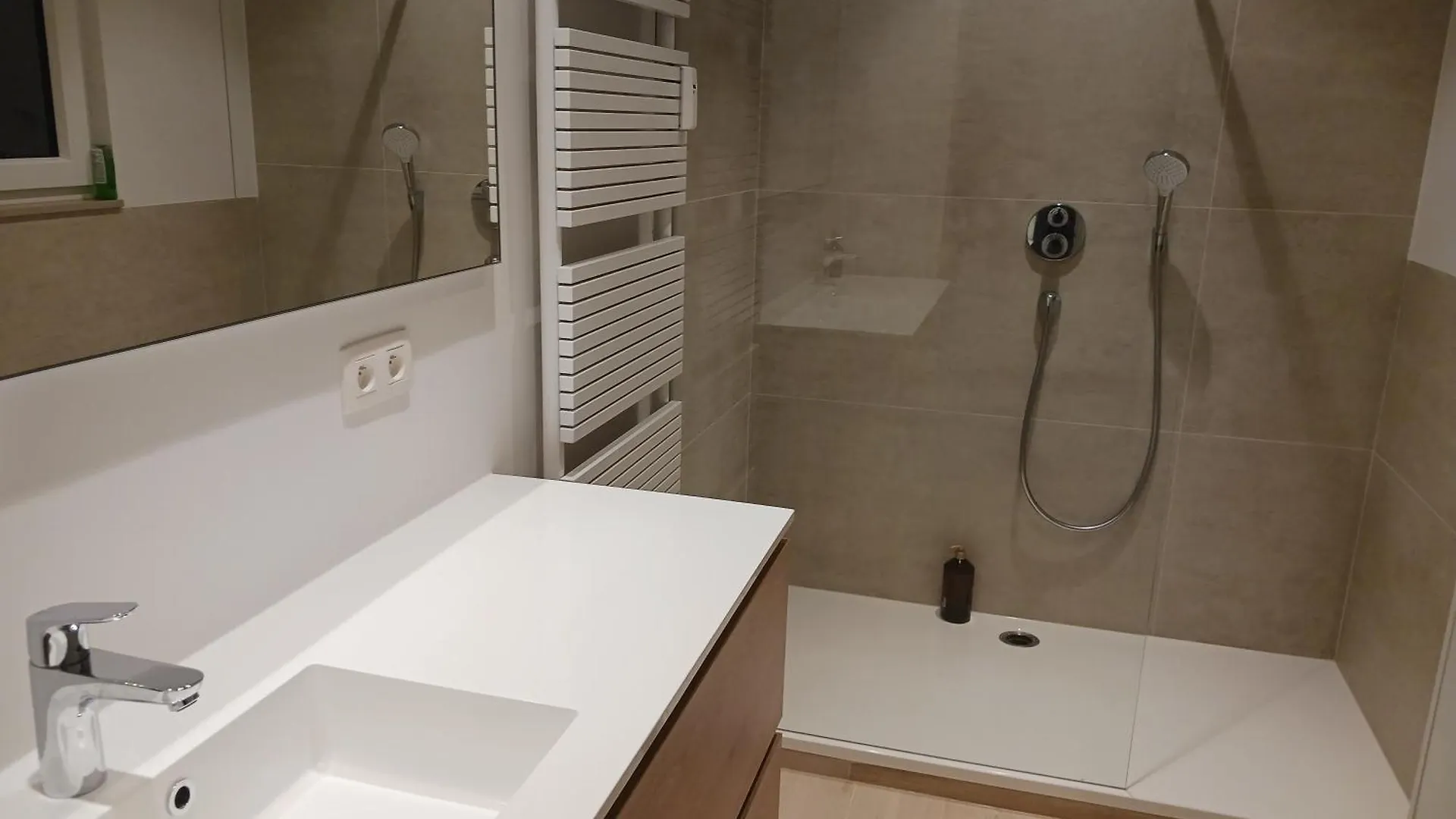 Apartment Suite Betsy Met Direct Zeezicht Ostend